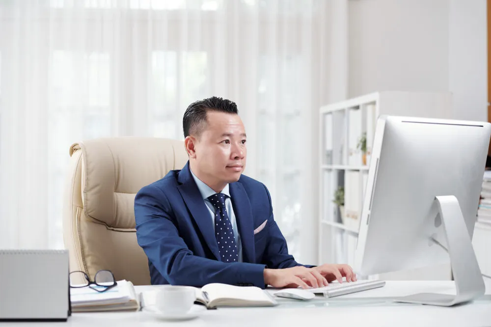 CEO Johnny Trần